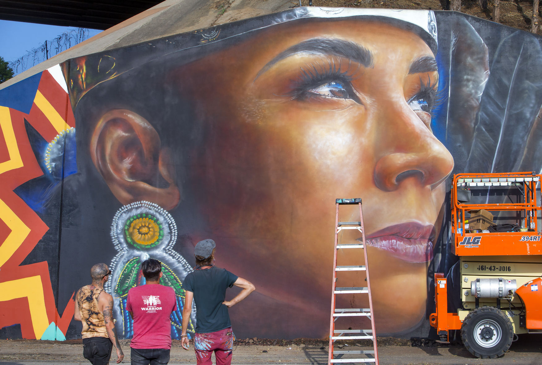 Murals at Eugene Street overpass